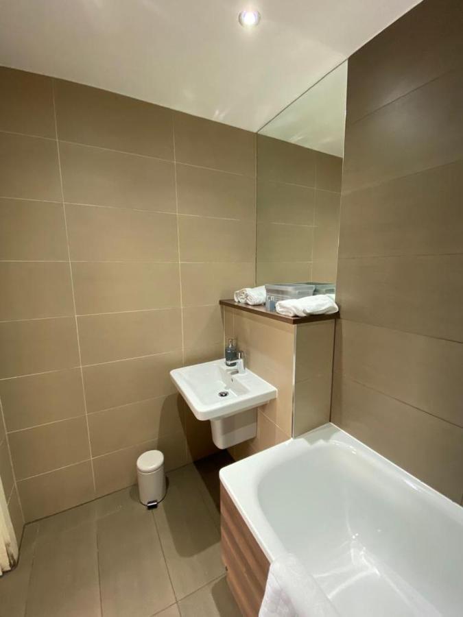 3 Bed Central Apartment *Free Parking On Site* Manchester Dış mekan fotoğraf